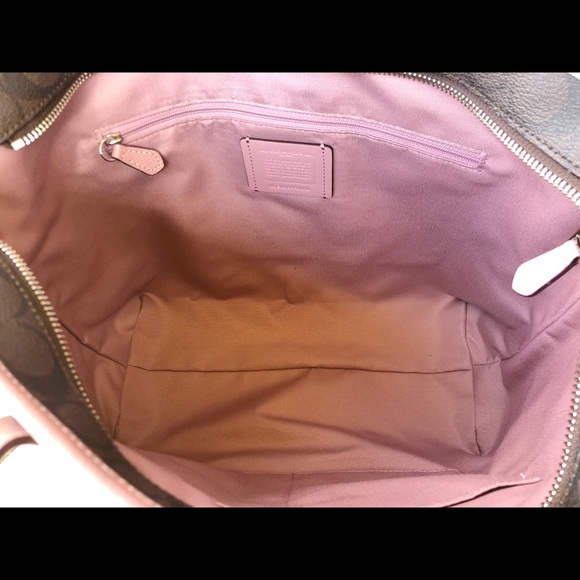 Gaby’sBags👜💕- NWT Coach Purse - Picture 6 of 7